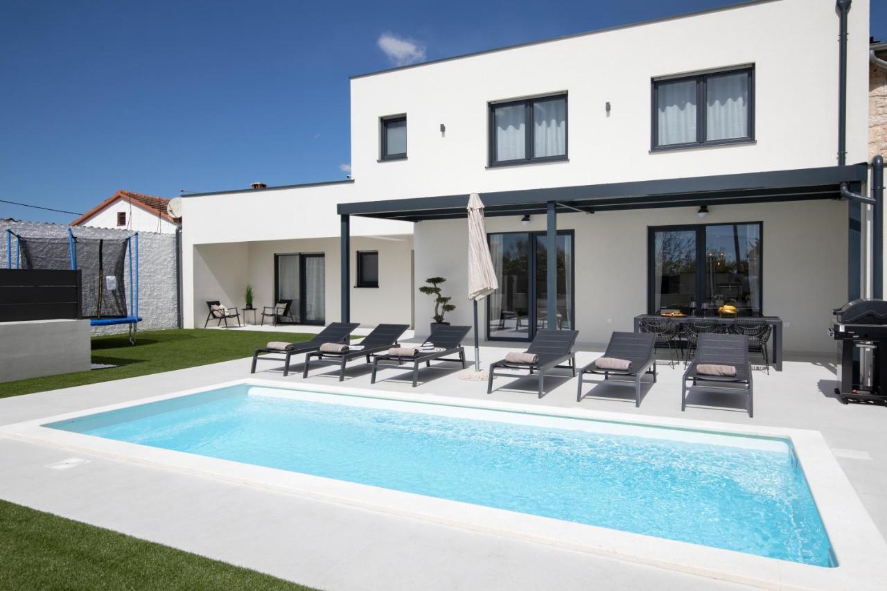 Villa Artis PUY Exterior foto